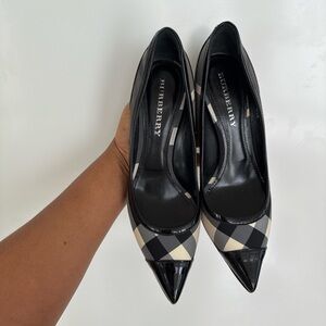 Burberry Black and Cream Checkered Heels
